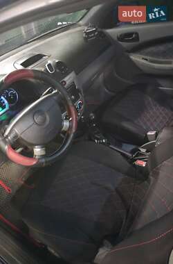 Хэтчбек Daewoo Lacetti 2004 в 