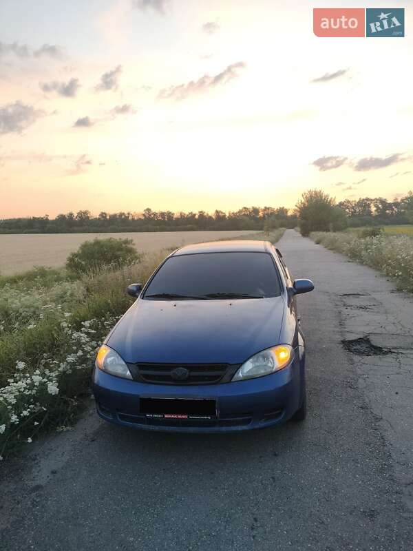Хетчбек Daewoo Lacetti 2004 в Кропивницькому