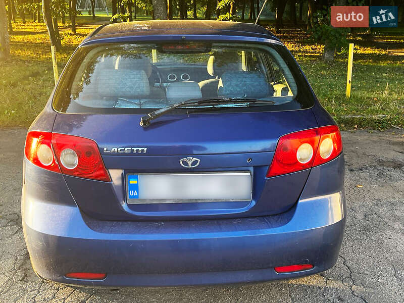 Хэтчбек Daewoo Lacetti 2004 в Киеве