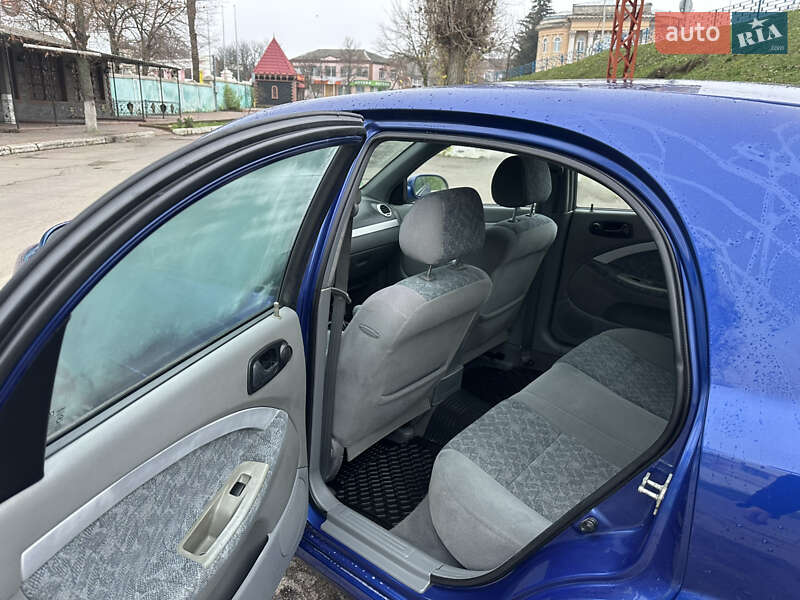 Хетчбек Daewoo Lacetti 2004 в Первомайську