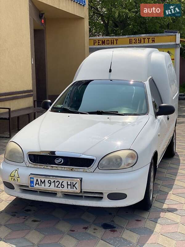 Грузовой фургон Daewoo Lanos Cargo 2011 в Житомире