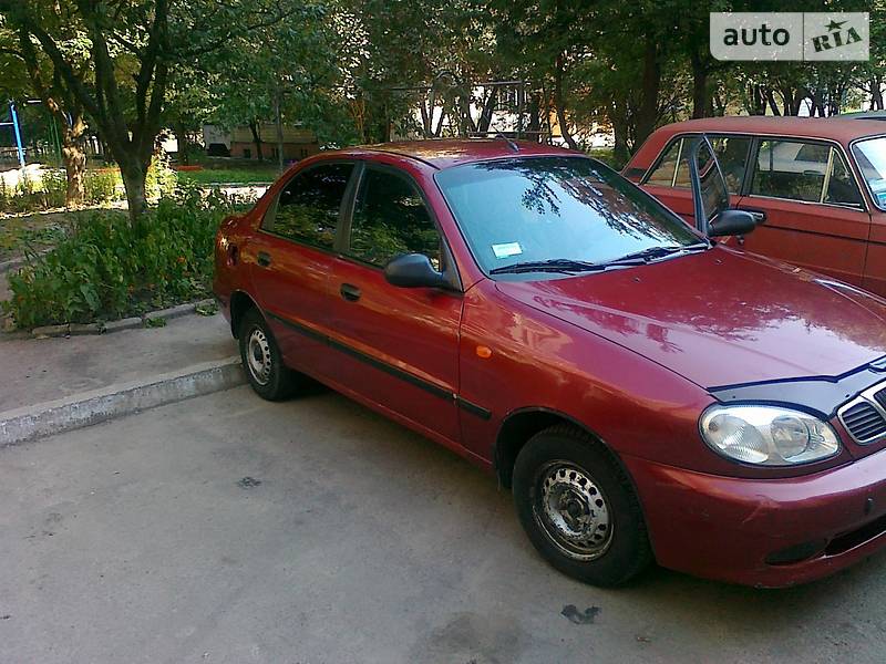 Седан Daewoo Lanos 2004 в Львові