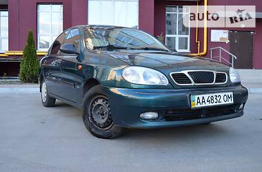 Седан Daewoo Lanos 2000 в Киеве