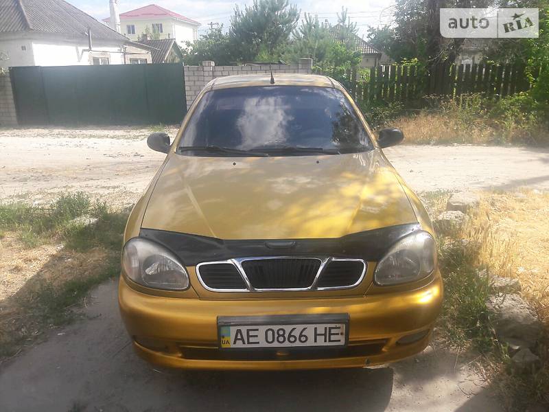 Седан Daewoo Lanos 2002 в Дніпрі