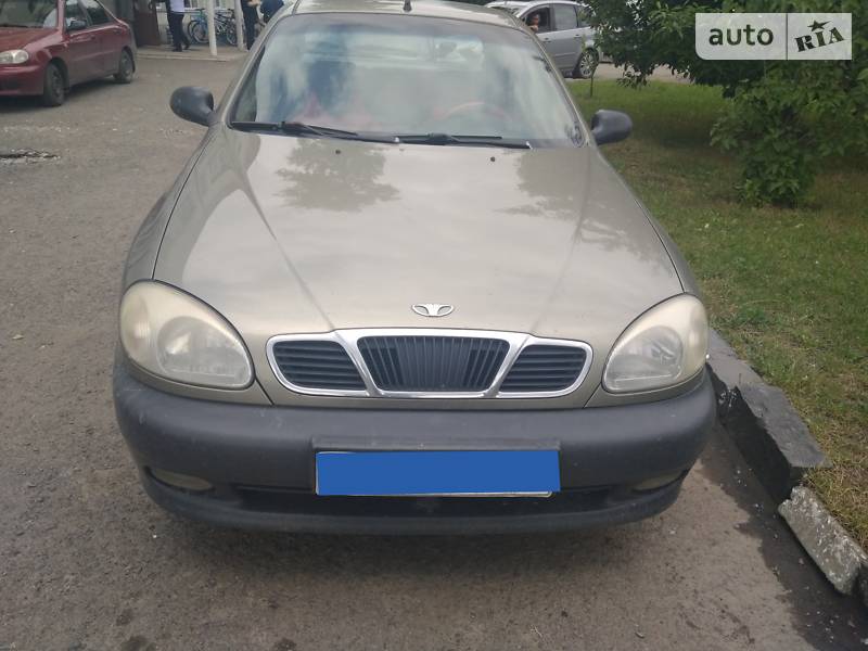 Daewoo Lanos 2003 року