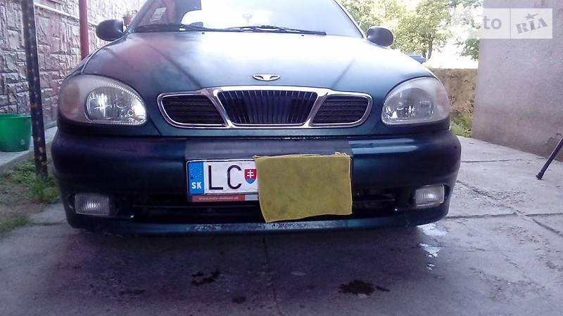 Daewoo Lanos 1998 року