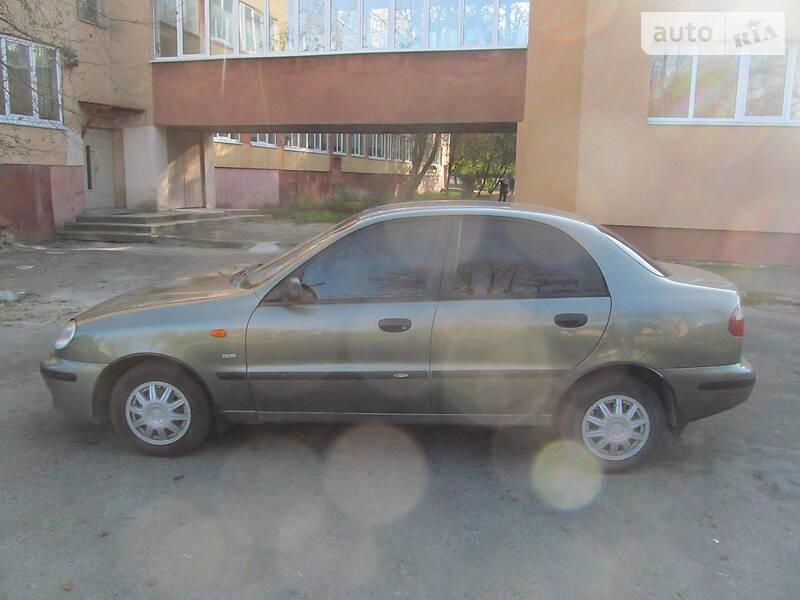 Седан Daewoo Lanos 2004 в Львові