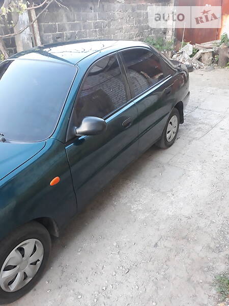 Седан Daewoo Lanos 1998 в Харкові