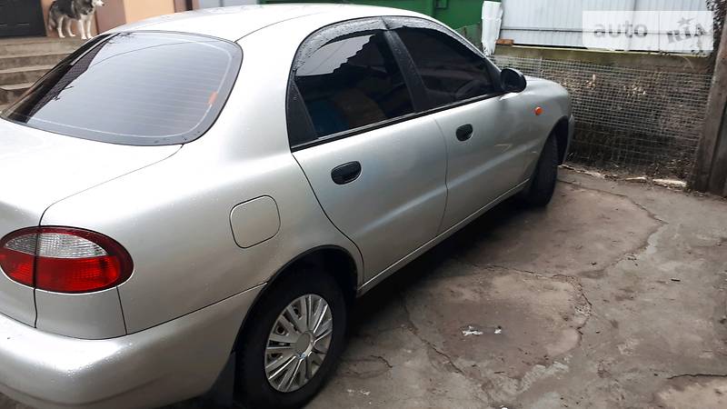 Седан Daewoo Lanos 2003 в Києві