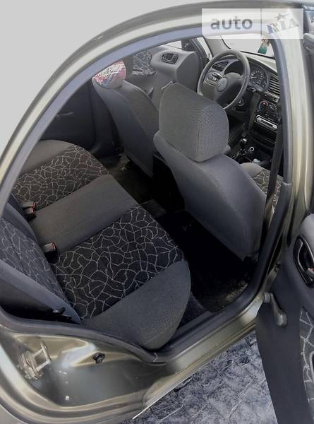 Седан Daewoo Lanos 2004 в Нетішині