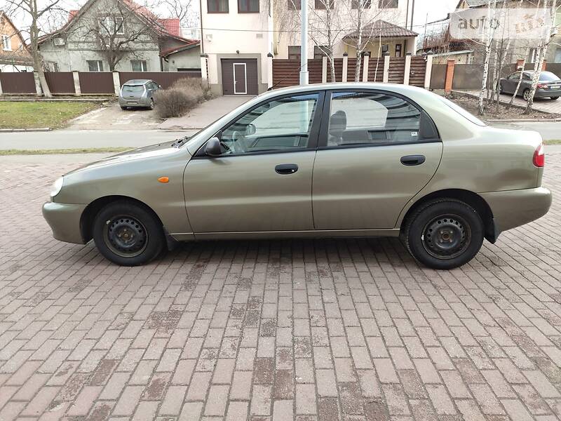Седан Daewoo Lanos 2004 в Києві