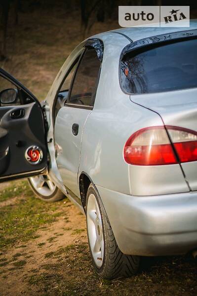 Седан Daewoo Lanos 2004 в Кропивницькому