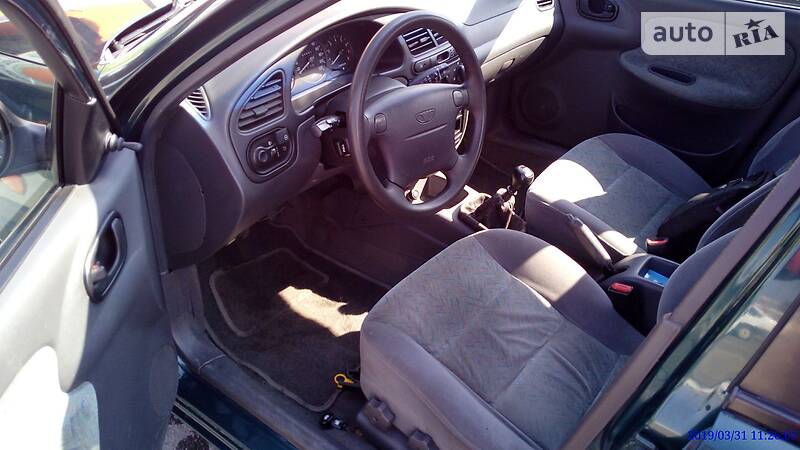 Седан Daewoo Lanos 1999 в Харкові