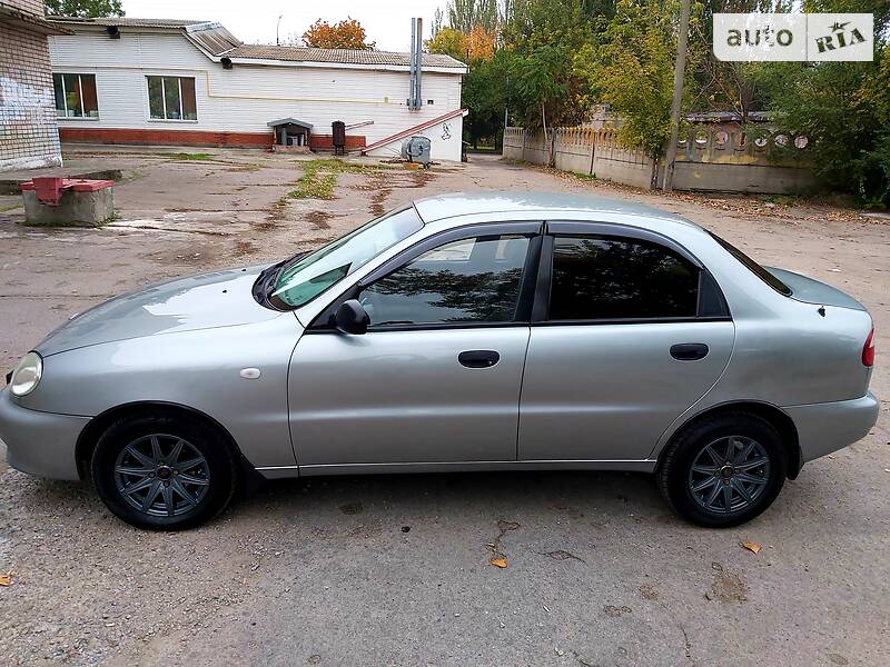 Седан Daewoo Lanos 2006 в Никополе