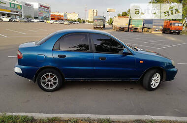 Седан Daewoo Lanos 1998 в Мариуполе