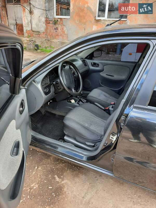 Седан Daewoo Lanos 2008 в Черновцах