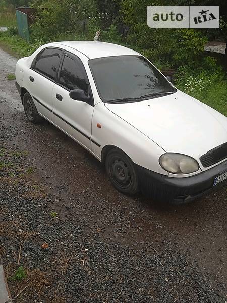 Седан Daewoo Lanos 2001 в Теофіполі