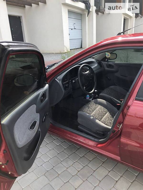 Седан Daewoo Lanos 2006 в Тернополе