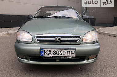 Седан Daewoo Lanos 2010 в Киеве