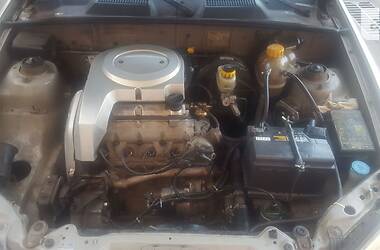 Седан Daewoo Lanos 2001 в Кривом Роге