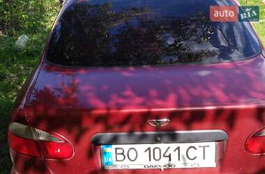 Седан Daewoo Lanos 2004 в Волочиске