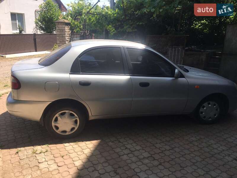 Седан Daewoo Lanos 2008 в Черновцах