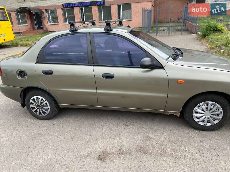 Седан Daewoo Lanos 2003 в Львові
