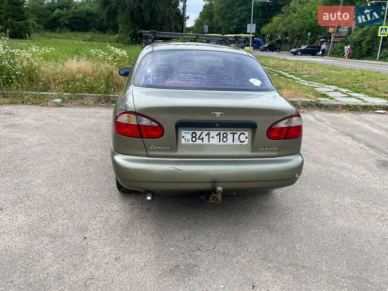 Седан Daewoo Lanos 2003 в Львові