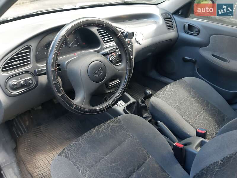 Седан Daewoo Lanos 2006 в Иванкове