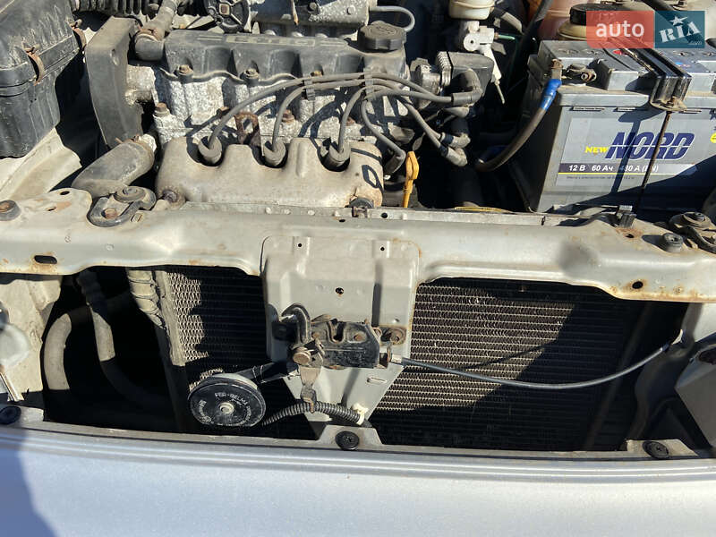 Седан Daewoo Lanos 2005 в Днепре