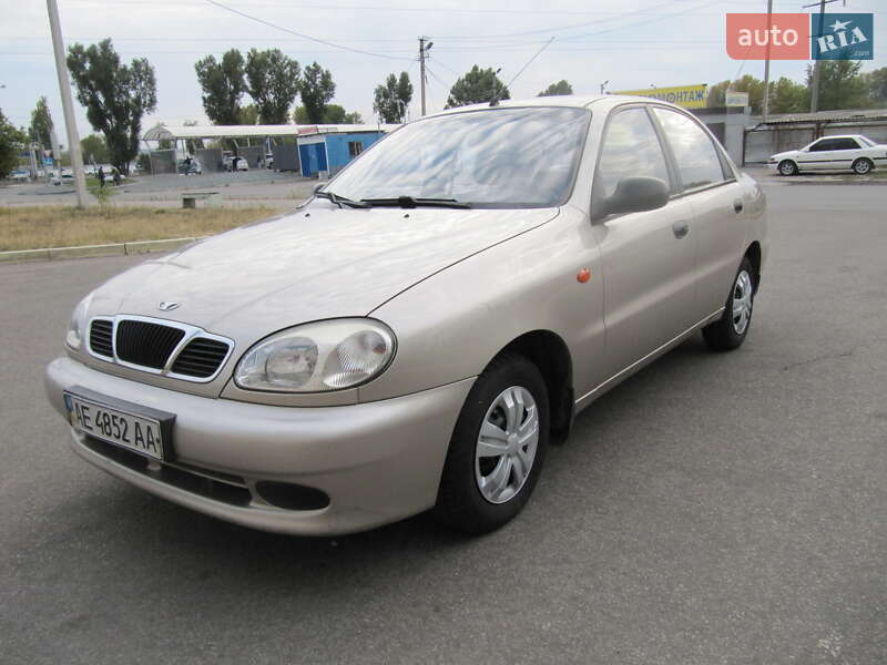 Седан Daewoo Lanos 2004 в Днепре