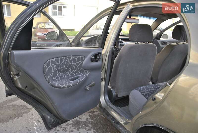 Седан Daewoo Lanos 2003 в Харькове