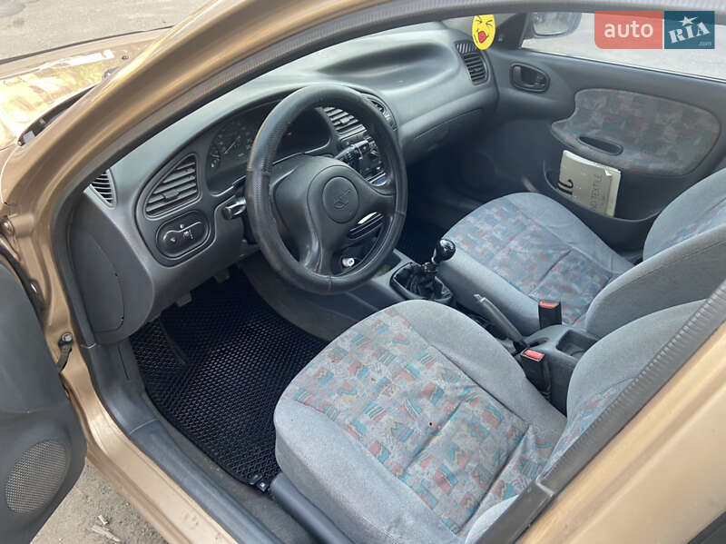 Седан Daewoo Lanos 2002 в Одессе