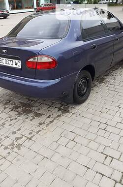 Седан Daewoo Lanos 2001 в Івано-Франківську