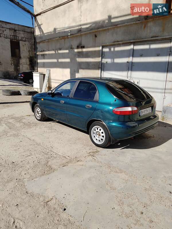 Хэтчбек Daewoo Lanos 1998 в Одессе