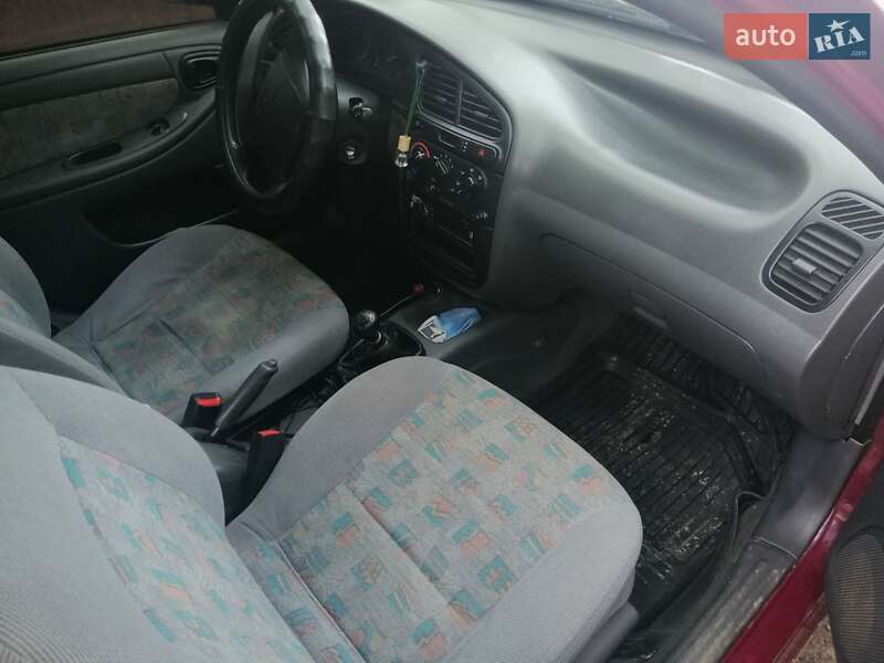 Седан Daewoo Lanos 2005 в Староконстантинове
