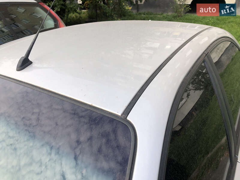 Седан Daewoo Lanos 2005 в Львове