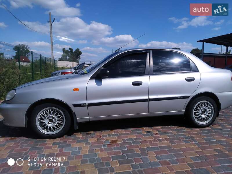 Седан Daewoo Lanos 2006 в Киеве