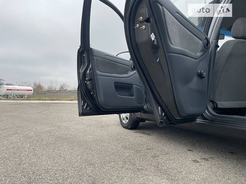 Седан Daewoo Lanos 2011 в Запорожье