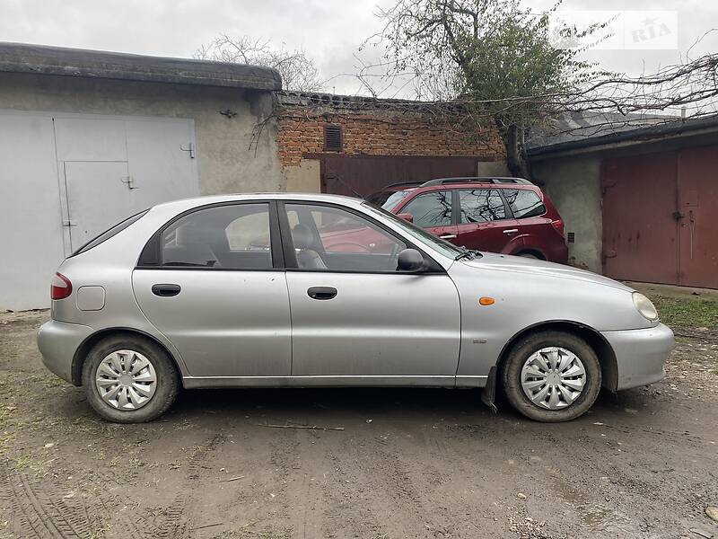 Седан Daewoo Lanos 2004 в Калуше