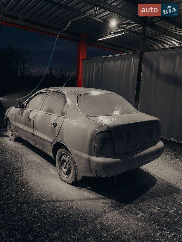 Седан Daewoo Lanos 2004 в Кременце