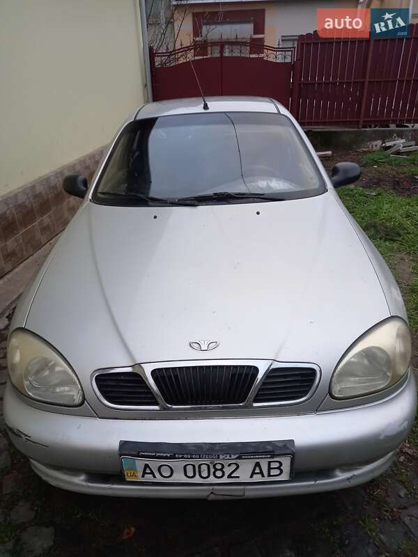 Хэтчбек Daewoo Lanos 2004 в Мукачево