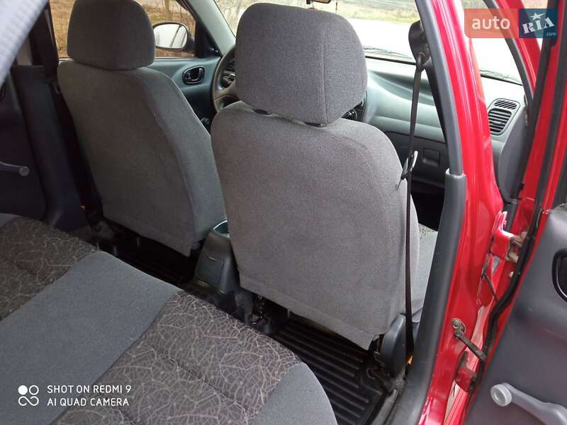 Седан Daewoo Lanos 2008 в Деражні