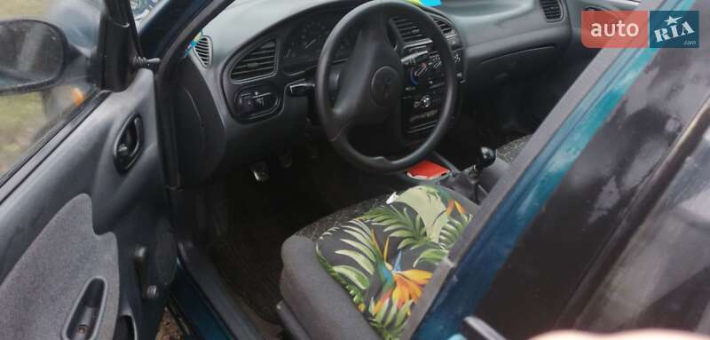 Седан Daewoo Lanos 2005 в Шумске