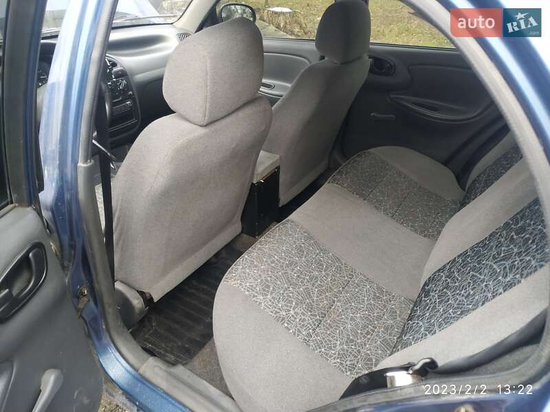 Седан Daewoo Lanos 2009 в Ирпене