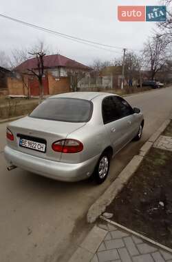 Седан Daewoo Lanos 2004 в Миколаєві