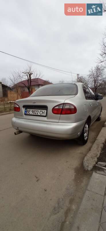 Седан Daewoo Lanos 2004 в Миколаєві