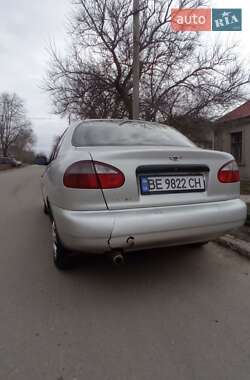 Седан Daewoo Lanos 2004 в Миколаєві