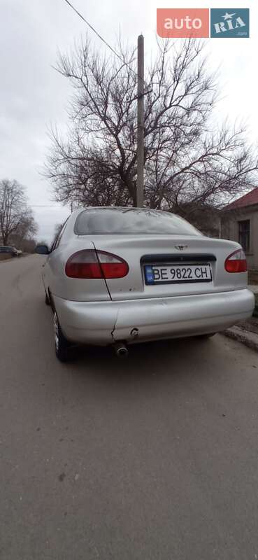 Седан Daewoo Lanos 2004 в Миколаєві