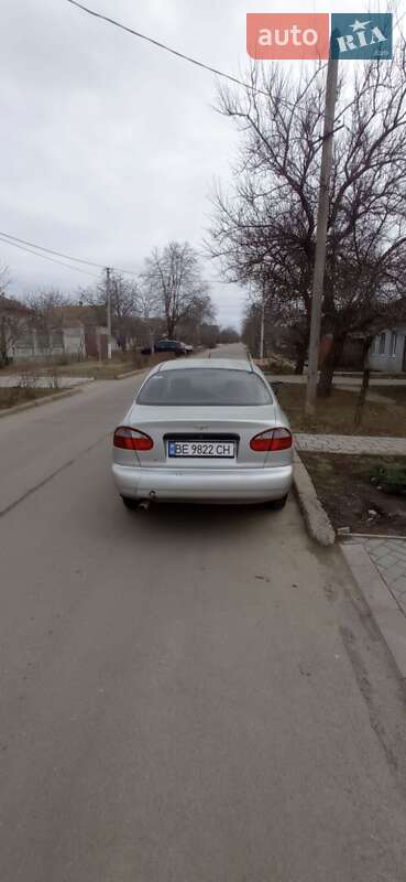 Седан Daewoo Lanos 2004 в Миколаєві
